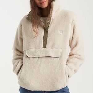Billabong women’s Switchback Pullover